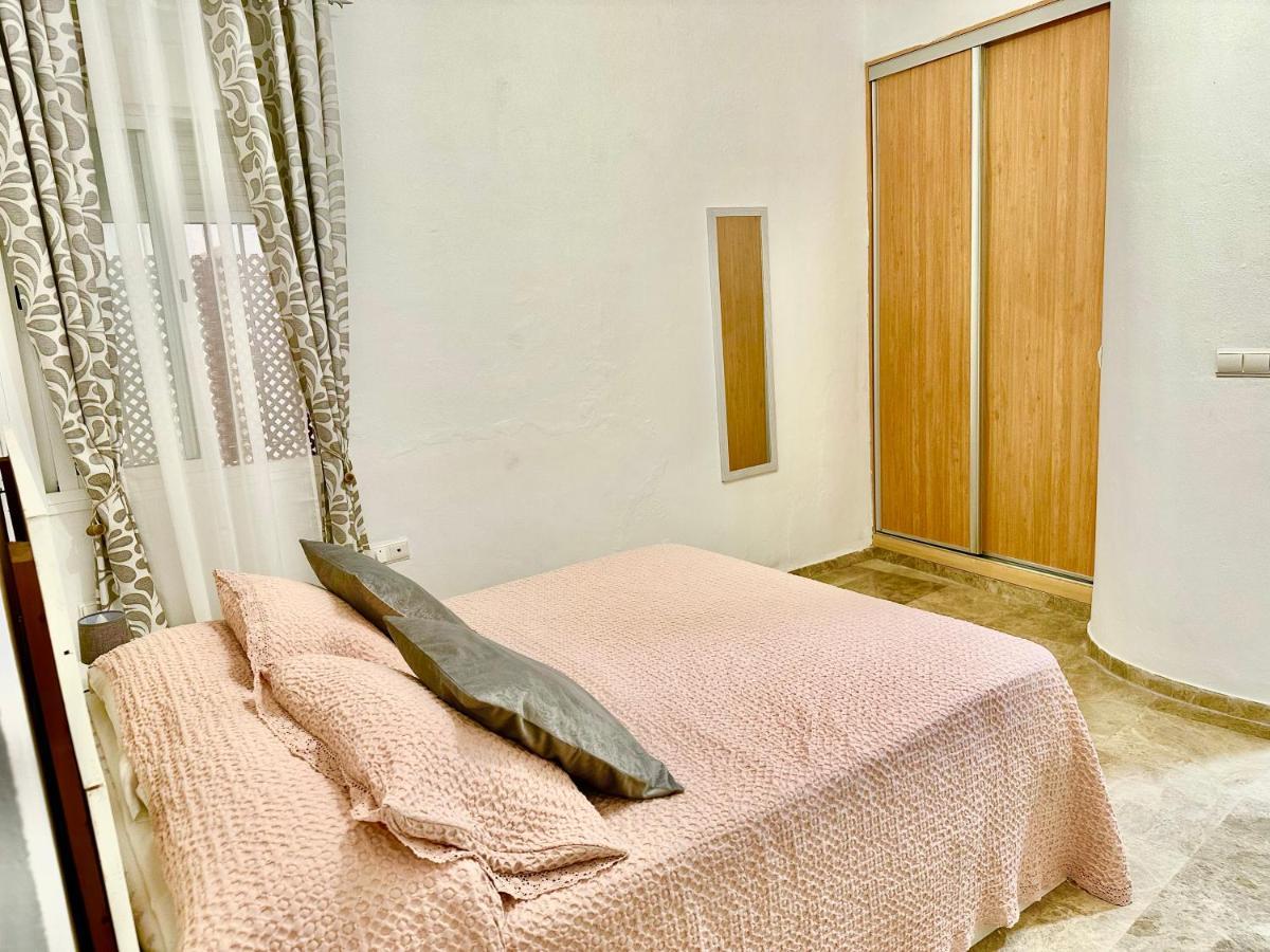 Apartamento Acogedor Y Moderno En Pleno Centro De Sevilla Con Parking Gratis Exterior photo